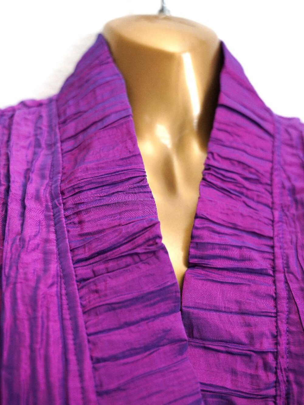 Chico's Pink Purple Iridescent Ruffle Rhea Jacket size 3 NWOTS - Picture 3 of 4